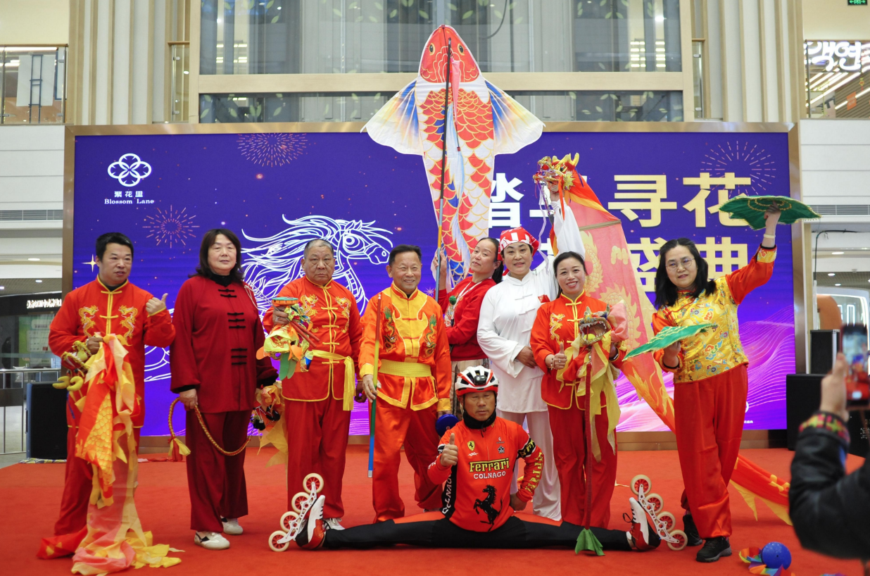 百联繁花里获评2025银发经济影响力十大品牌，以无龄生态擎画银发经济新模式-6