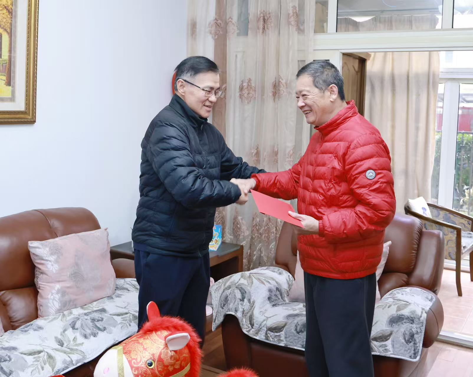 894d17586819296ee56d06567950c4c